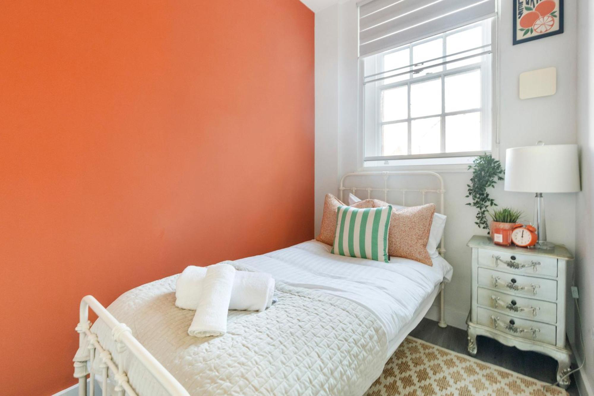 Ipswich Town Center Gem Sleep 5 Apartment Екстериор снимка