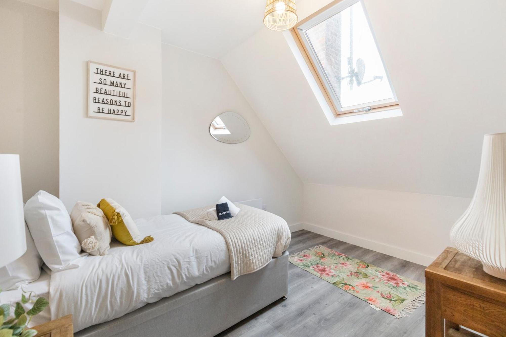 Ipswich Town Center Gem Sleep 5 Apartment Екстериор снимка