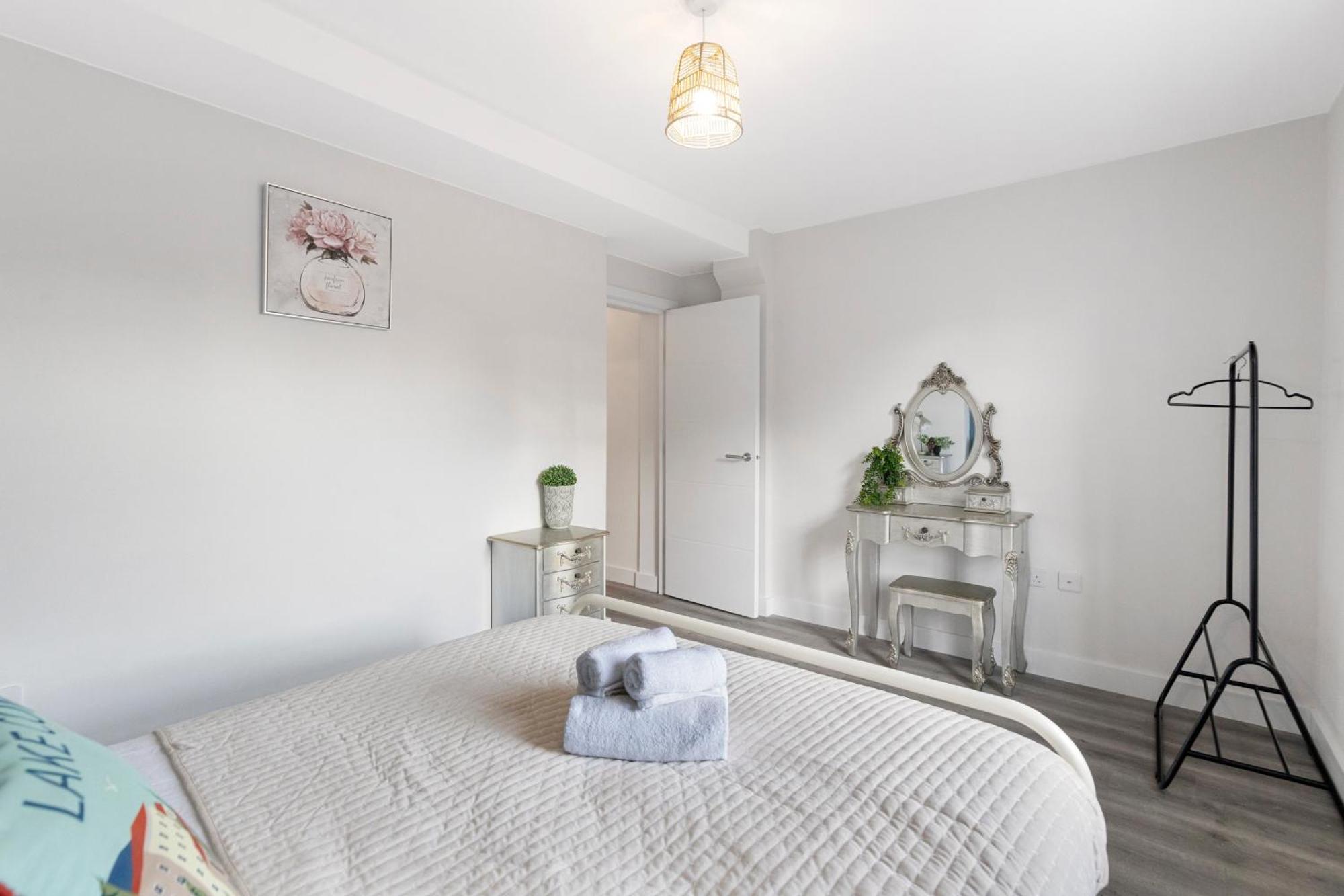 Ipswich Town Center Gem Sleep 5 Apartment Екстериор снимка