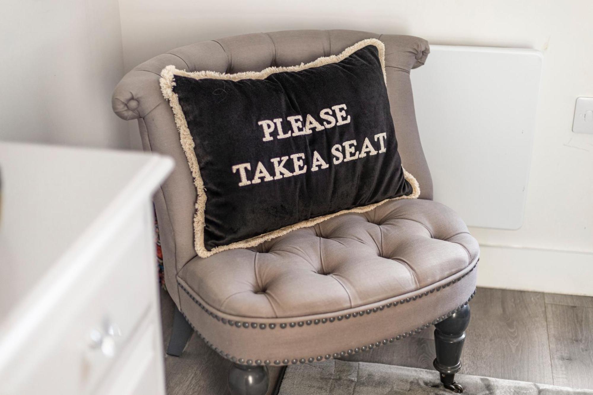 Ipswich Town Center Gem Sleep 5 Apartment Екстериор снимка